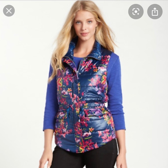Tommy Bahama Jackets & Blazers - Tommy Bahama puffer vest “Floria Estevan” medium
